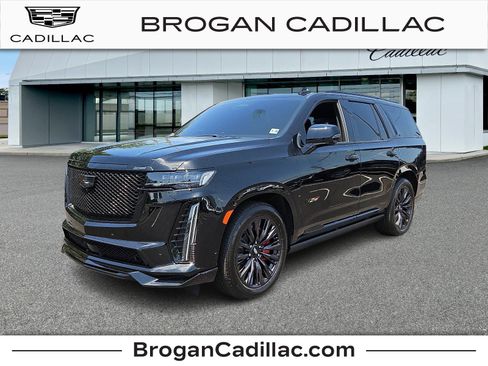 Used 2024 Cadillac Escalade V w/ LPO, ONYX Package AWD/4WD image 1
