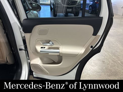 New 2026 Mercedes-Benz GLA 250 4MATIC image 19