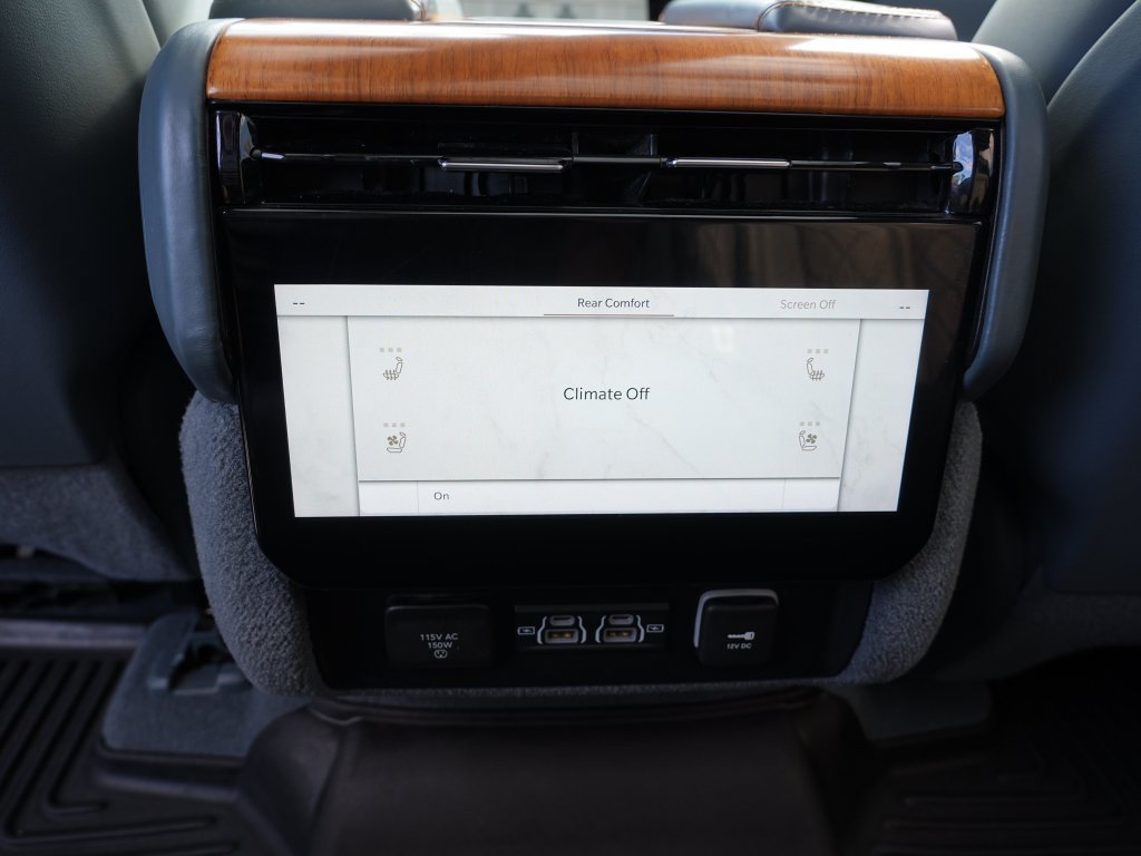 Used 2023 Jeep Grand Wagoneer Series III AWD/4WD image 26