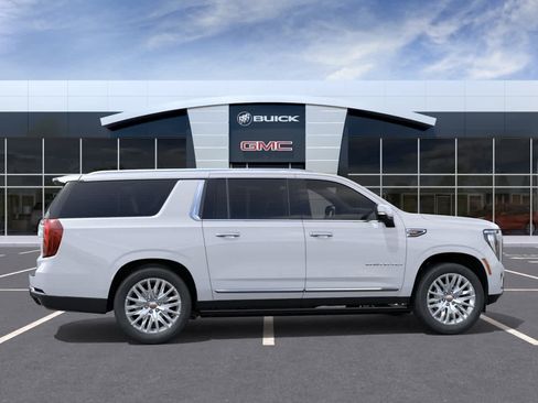 New 2026 GMC Yukon XL Denali w/ Sun & Power Step Package RWD image 5