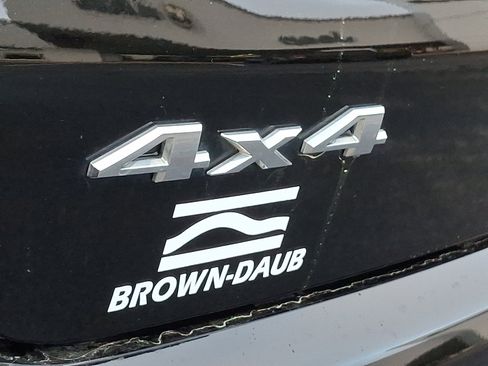 Certified 2024 Jeep Compass Limited image 31