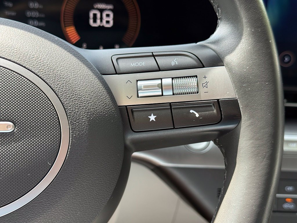 Used 2025 Hyundai Kona SEL FWD image 18