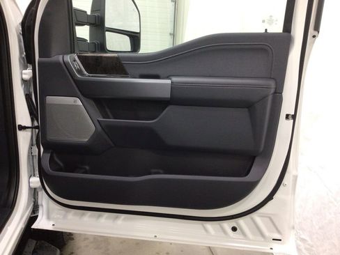 New 2025 Ford F250 Lariat w/ Lariat Ultimate Package image 43