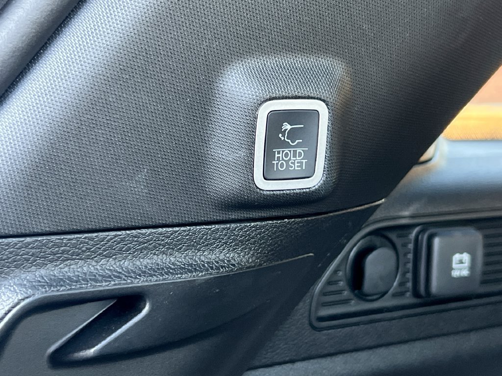 Used 2026 Jeep Grand Cherokee Limited AWD/4WD image 44