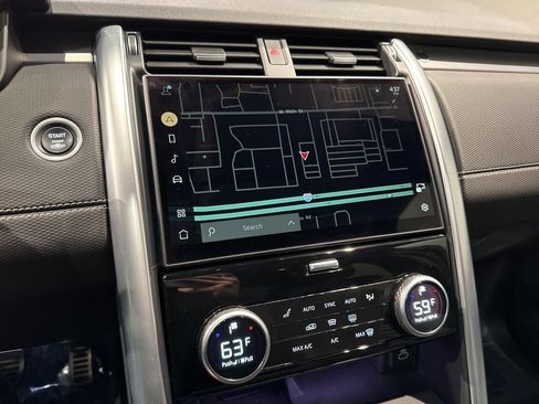 Used 2023 Land Rover Discovery S R-Dynamic image 18