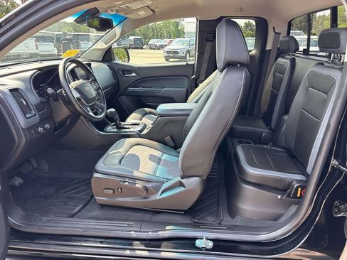 Used 2019 Chevrolet Colorado Z71 AWD/4WD image 10