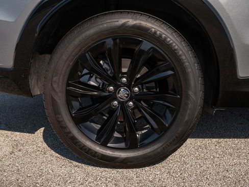 Used 2025 Buick Envista Sport Touring image 9