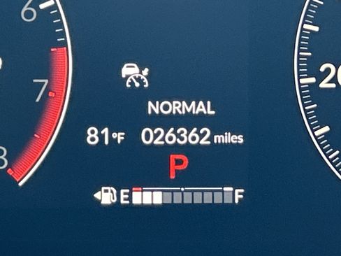 Used 2023 Honda Pilot Touring image 21