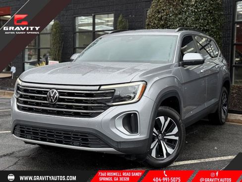Used 2024 Volkswagen Atlas SE image 1
