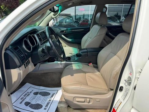 Used 2004 Toyota 4Runner Limited AWD/4WD image 11