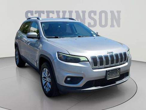 Used 2019 Jeep Cherokee Latitude Plus AWD/4WD image 7