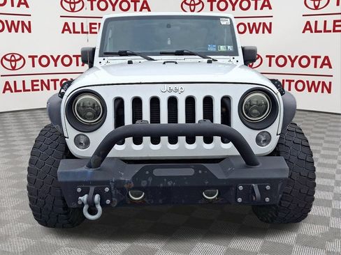 Used 2018 Jeep Wrangler Sport AWD/4WD image 2