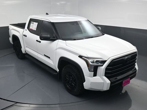 Used 2025 Toyota Tundra SR5 RWD image 14