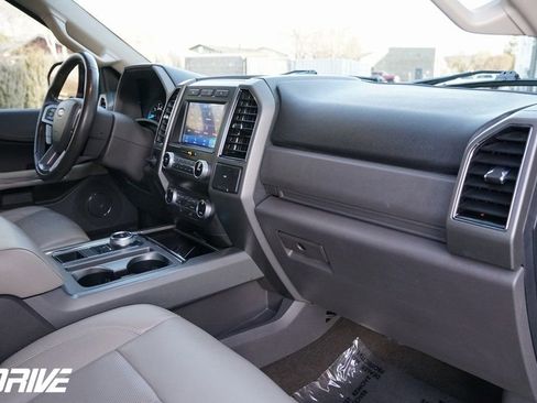 Used 2021 Ford Expedition XLT image 44