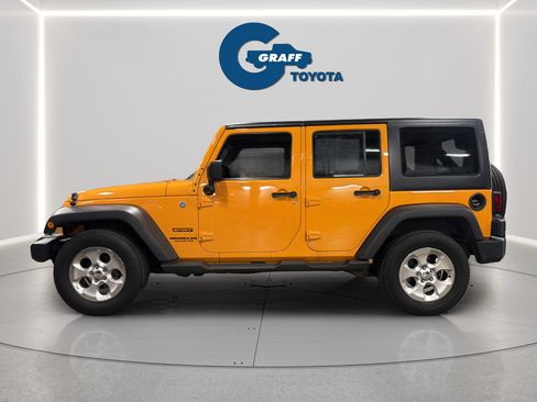 Used 2012 Jeep Wrangler Unlimited Sport AWD/4WD image 3
