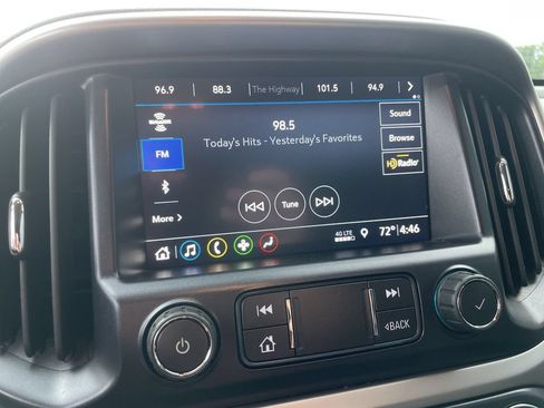 Used 2021 Chevrolet Colorado ZR2 w/ ZR2 Midnight Special Edition AWD/4WD image 12