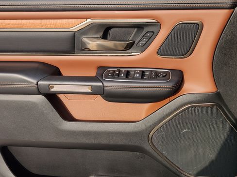 Used 2024 RAM 1500 Limited AWD/4WD image 26