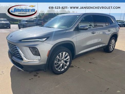 Used 2025 Buick Enclave Preferred AWD/4WD image 3
