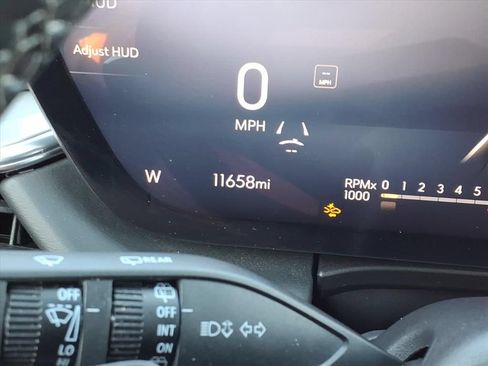 Used 2025 Buick Enclave Avenir w/ Trailering Package, 5000 lbs. FWD image 29