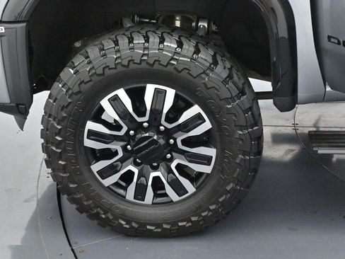 Used 2024 GMC Sierra 3500 Denali Ultimate AWD/4WD image 37