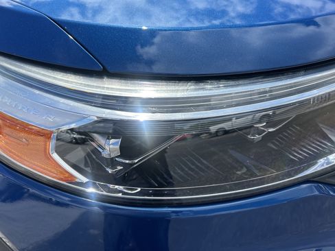 Used 2020 Ford Explorer XLT w/ Equipment Group 202A AWD/4WD image 63