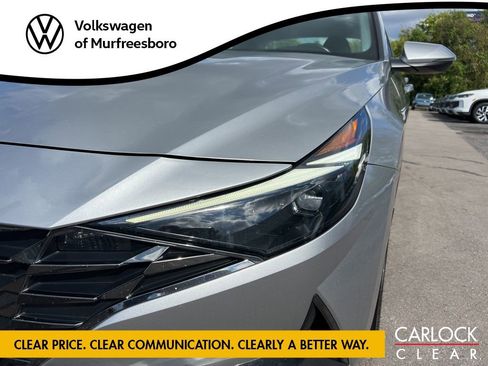 Used 2023 Hyundai Elantra Limited image 10