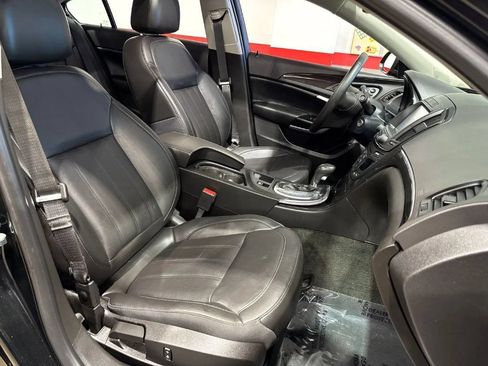Used 2017 Buick Regal Sport Touring FWD image 24