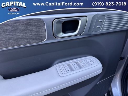 Used 2024 Hyundai Santa Fe Calligraphy w/ Tow & Go Package image 20