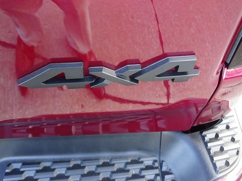 Used 2025 RAM 1500 Tradesman AWD/4WD image 10