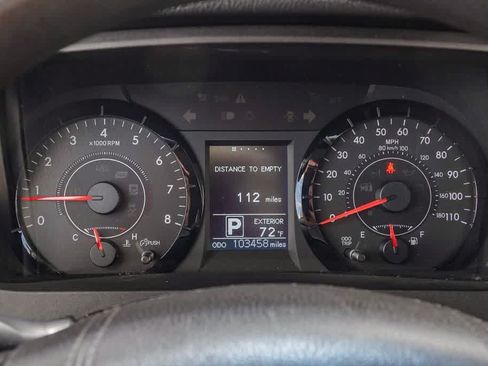 Used 2015 Toyota Sienna LE FWD image 23
