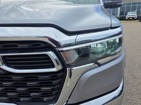 Used 2025 RAM 1500 Big Horn AWD/4WD image 3