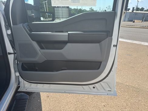 New 2025 Ford F350 XLT image 15