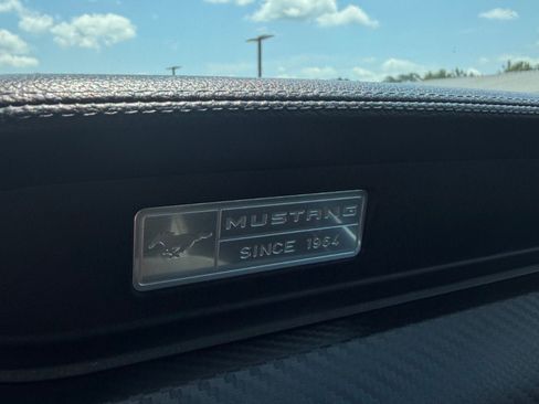 Used 2015 Ford Mustang Coupe RWD image 29