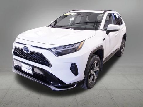 Used 2023 Toyota RAV4 SE w/ Weather & Moonroof Package image 1