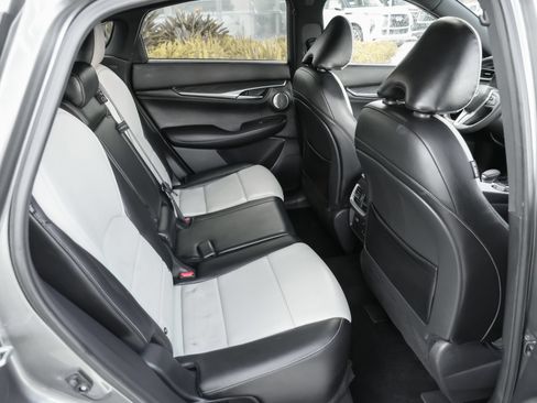 Used 2023 INFINITI QX55 Sensory w/ Lighting Package AWD/4WD image 35