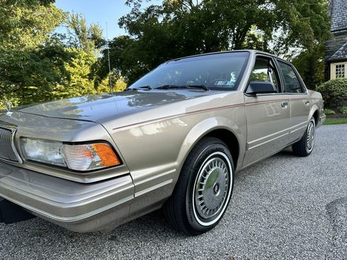 Used 1996 Buick Century Sedan FWD image 85