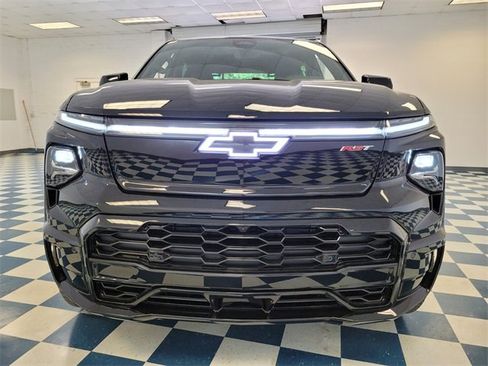New 2024 Chevrolet Silverado EV RST image 2