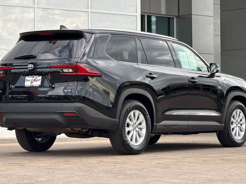 Certified 2025 Toyota Grand Highlander AWD image 4