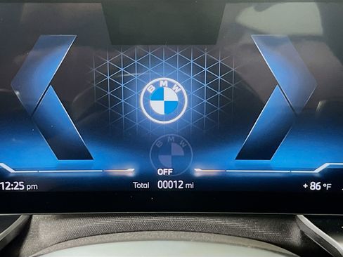 New 2025 BMW 760i xDrive image 14