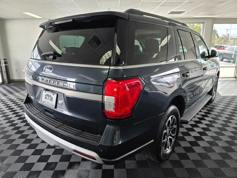 Used 2024 Ford Expedition XLT image 4