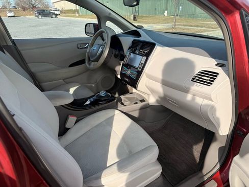 Used 2013 Nissan Leaf SV w/ LED & Quick Charge Pkg image 14