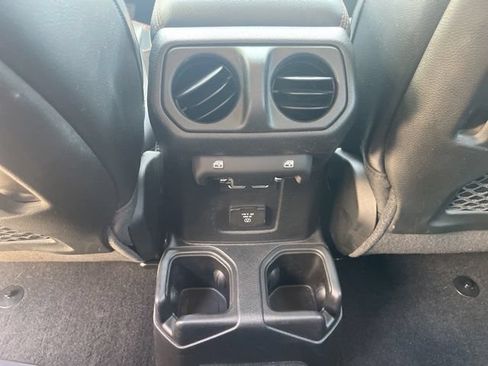 Used 2023 Jeep Gladiator Mojave w/ Cold Weather Group AWD/4WD image 32