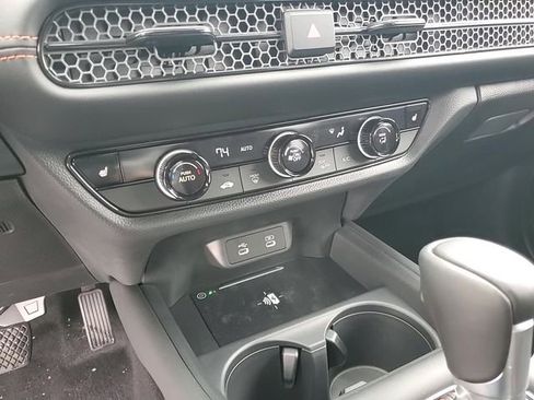 New 2026 Honda HR-V Sport image 16