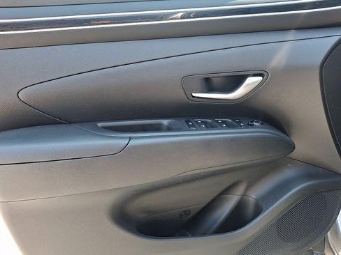 Used 2024 Hyundai Tucson SE AWD/4WD image 12
