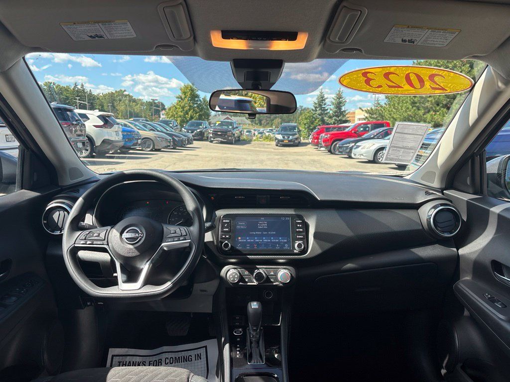 Certified 2023 Nissan Kicks SV FWD image 14