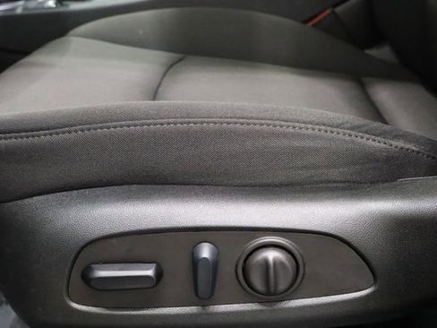 Used 2023 Chevrolet Malibu LT image 20