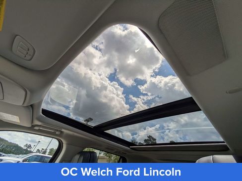 Certified 2026 Lincoln Navigator Reserve AWD/4WD image 13