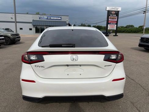 Used 2022 Honda Civic Sport image 4