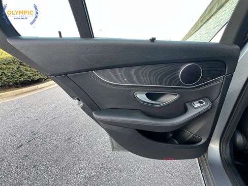 Used 2016 Mercedes-Benz C 300 4MATIC Sedan w/ Premium 1 Package image 40