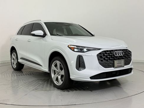 New 2025 Audi Q5 Premium Plus image 7